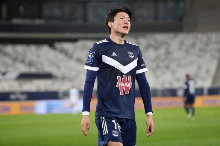 Sayang rekan-rekannya di lini depan juga gagal mengoptimalkan sedikit peluang untuk membalas, termasuk tembakan kaki kanan Hwang dan spekulasi jarak jauh Javairo Dilrosun.