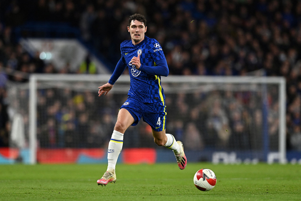 Andreas Christensen membawa Chelsea unggul 4-0 pada menit ke-39. Gol ini berawal dari tembakan Hall yang ditepis oleh Loach. Bola muntah kemudian disundul oleh Christensen dan masuk ke gawang.