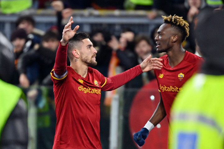 Roma unggul cepat melalui Tammy Abraham di menit ke-11, yang kemudian dibalas Paulo Dybala tujuh menit berselang.