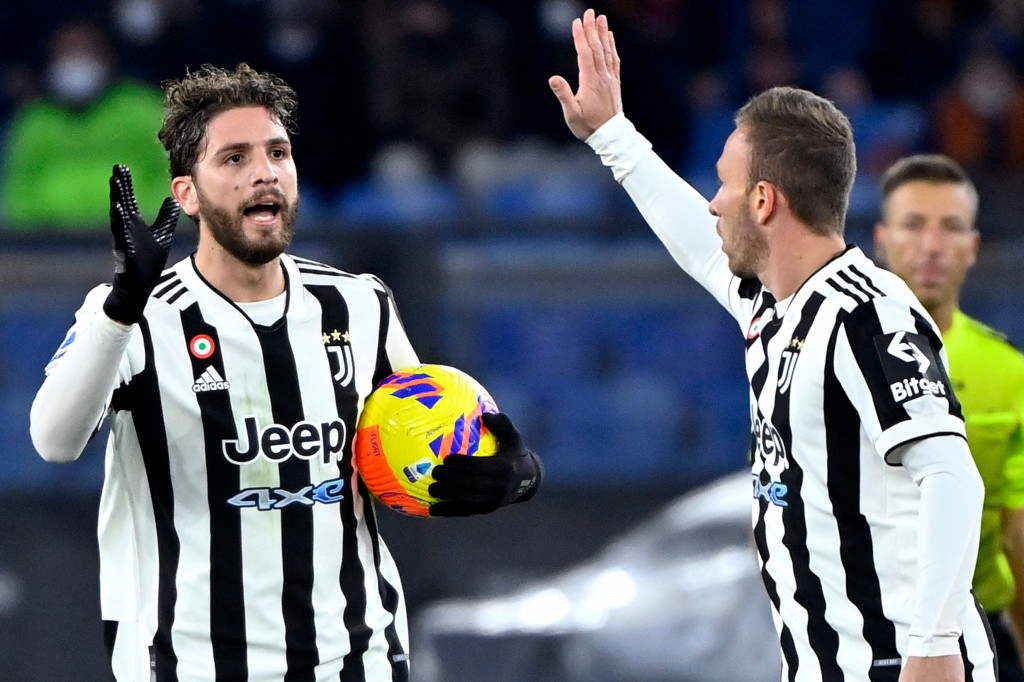 Juventus menunjukkan mental baja dan berbalik memimpin. Diawali dari gol Manuel Locatelli di menit ke-70, disusul dua gol lainnya masing-masing dari Dejan Kulusevski pada menit ke-72 dan Mattia De Sciglio lima menit berselang.