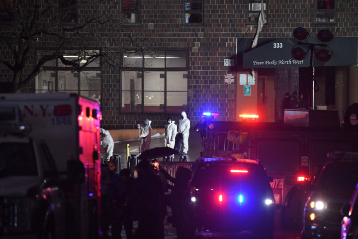 19 Orang Meninggal Akibat Kebakaran Dahsyat di Apartemen New York