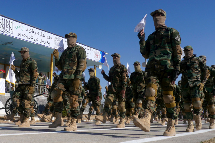 Suasana Upacara Kelulusan Pasukan Taliban di Afghanistan