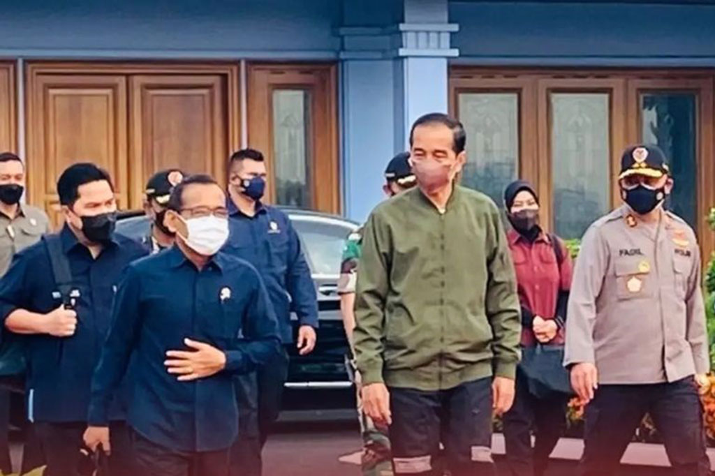 Presiden Joko Widodo (Jokowi) didampingi Ibu Negara Iriana Joko Widodo, bertolak ke Nusa Tenggara Barat (NTB), Kamis, 13 Januari 2022 pagi. Jokowi melakukan kunjungan kerja dengan sejumlah agenda, di antaranya meninjau fasilitas untuk MotoGP 2022 dan Kawasan Ekonomi Khusus Mandalika.