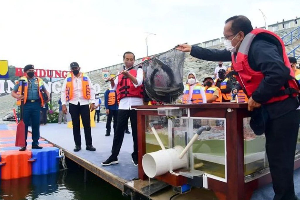 Menurut Presiden, Bendungan Bintang Bano dibangun sejak 2015 dengan menghabiskan biaya Rp1,44 triliun.