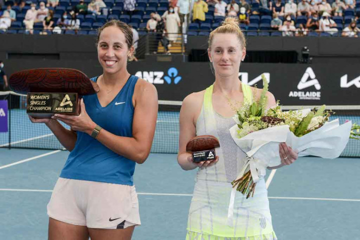 Juara AS Terbuka 2017 itu meraih kemenangan dua set langsung dengan skor 6-1, 6-2 dalam waktu 66 menit di all-American final.