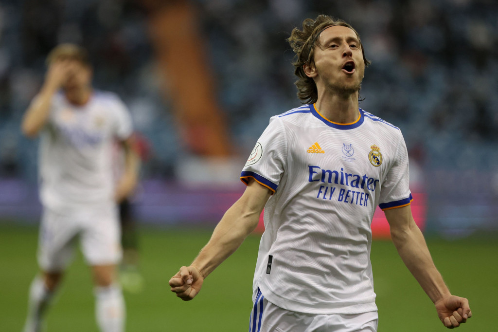 Dua gol kemenangan Real Madrid atas Bilbao yang berstatus sebagai juara bertahan dicetak oleh Luka Modric (38') dan Karim Benzema (52'-penalti).