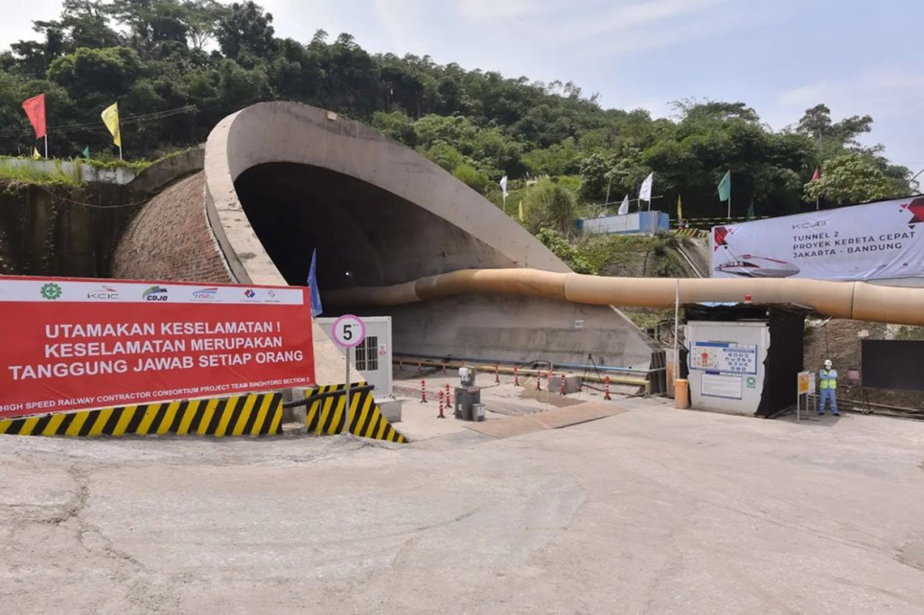 Saat ini, pembangunan infrastruktur tersebut sudah mencapai 79,9 persen.