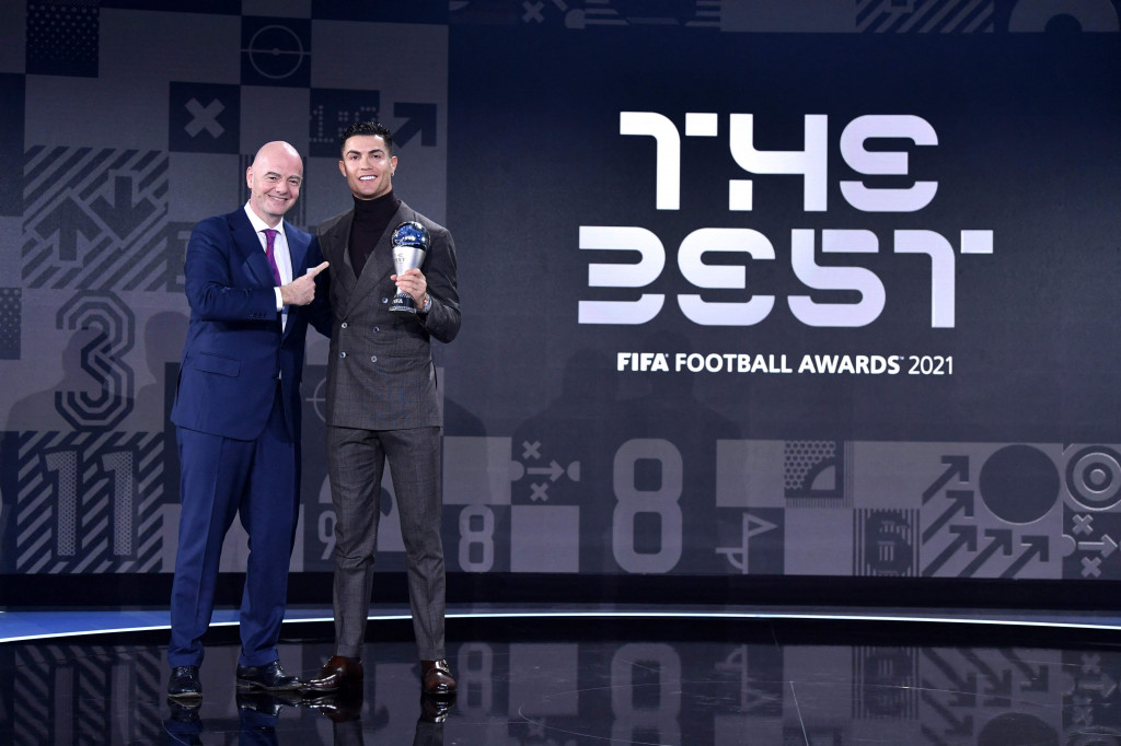 Cristiano Ronaldo mendapatkan penghargaan spesial di The Best FIFA Special Award 2021, pada acara penganugerahan di Zurich, Swiss, Selasa, 18 Januari 2022, dini hari WIB.