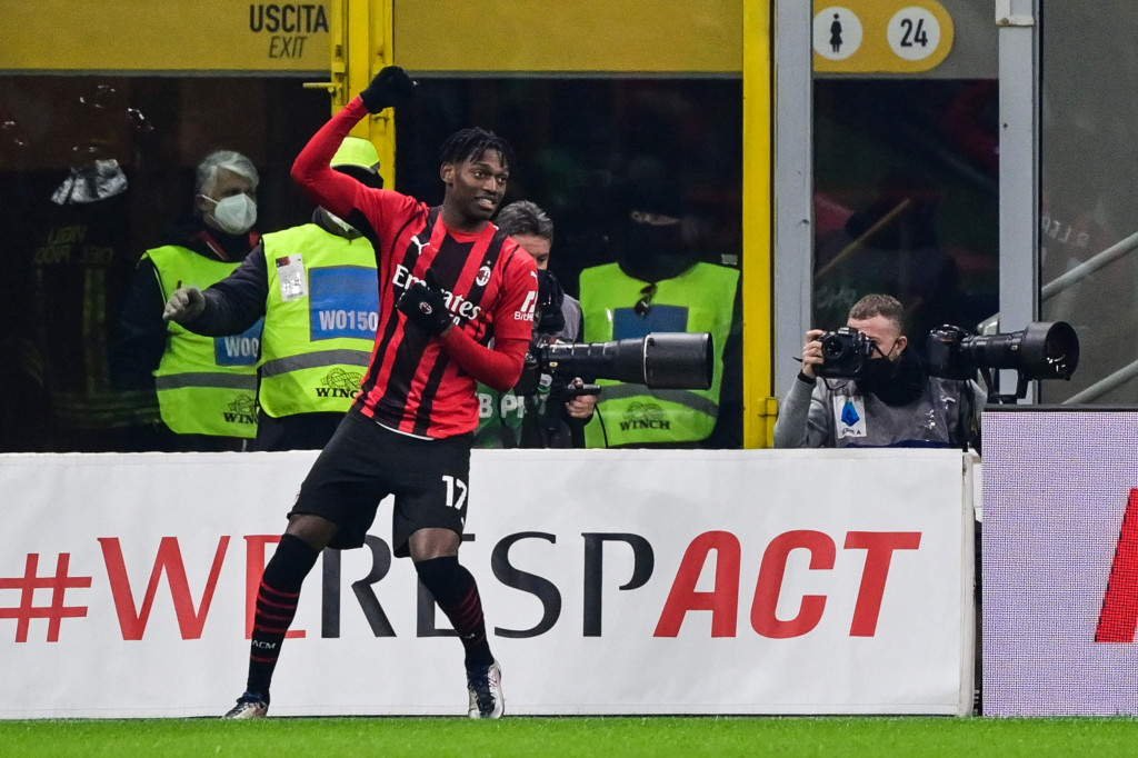 Milan sempat memimpin lebih dahulu lewat gol Rafael Leao. 