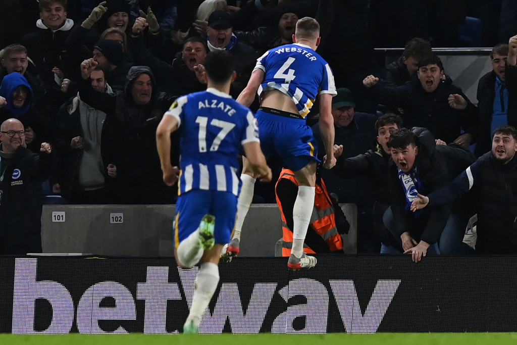 Chelsea tertahan di urutan tiga klasemen Premier League dengan 44 poin dari 23 laga. Sementara Brighton di posisi sembilan dengan 29 poin dari 21 pertandingan.