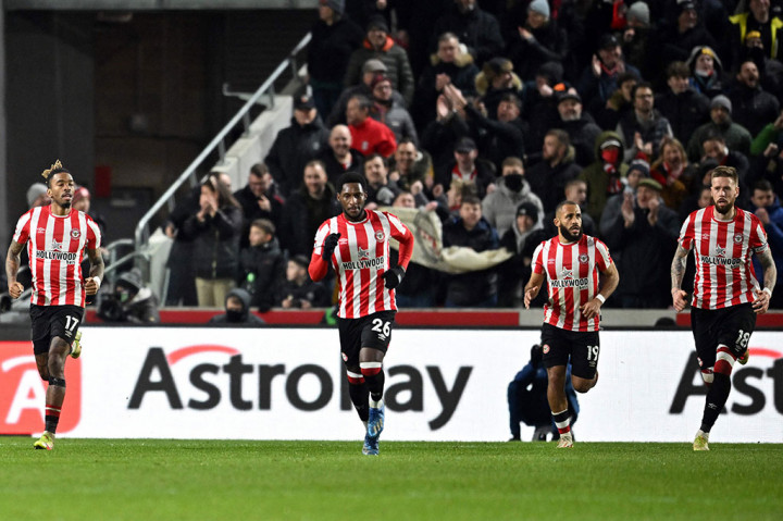 Ivan Toney kemudian berhasil memperkecil ketertinggalan saat laga menyisakan waktu lima menit. Skor 1-3 bertahan hingga laga usai.