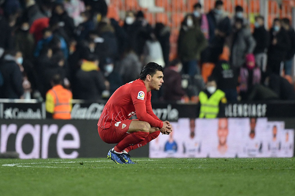Dengan hasil imbang tersebut Sevilla tetap bertahan di peringkat kedua klasemen sementara dengan 45 poin dari 21 pertandingan, tertinggal empat poin dari Los Blancos, dan delapan poin di atas Real Betis yang menduduki urutan ketiga.