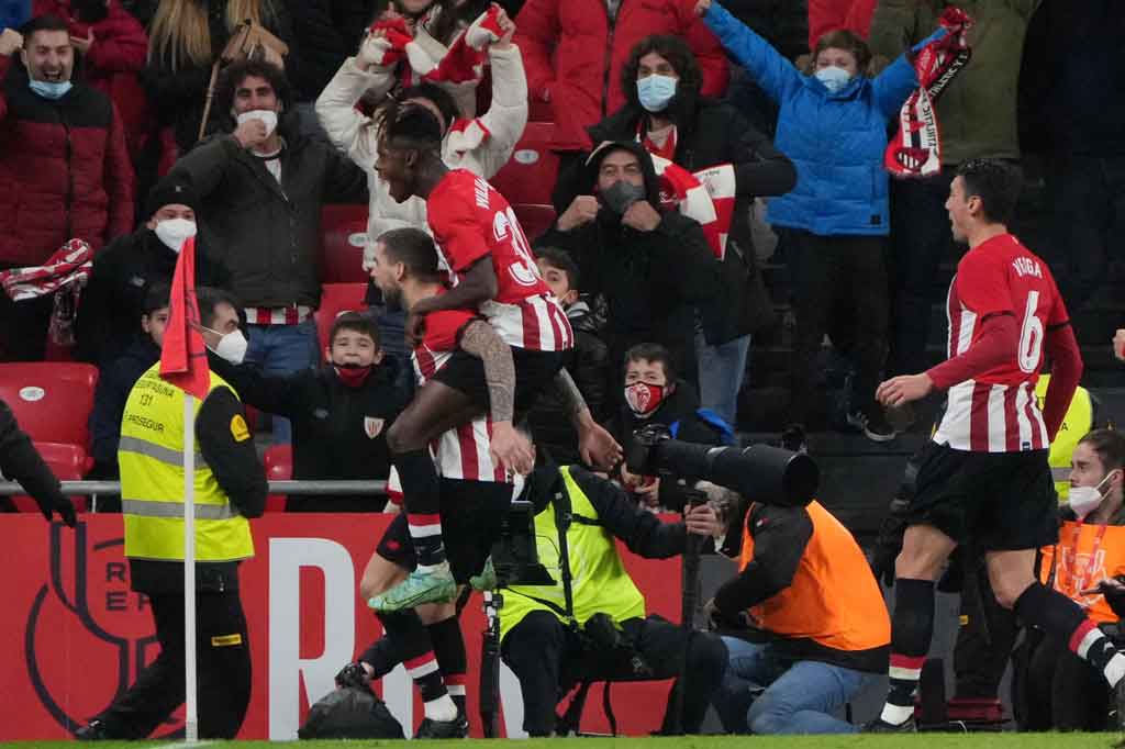 Bilbao kembali memimpin berkat gol Inigo Martinez pada menit ke-86. Berawal dari situasi tendangan bebas, bola liar sukses disambar Martinez dari jarak dekat untuk membobol gawang tim tamu. Bilbao unggul 2-1.