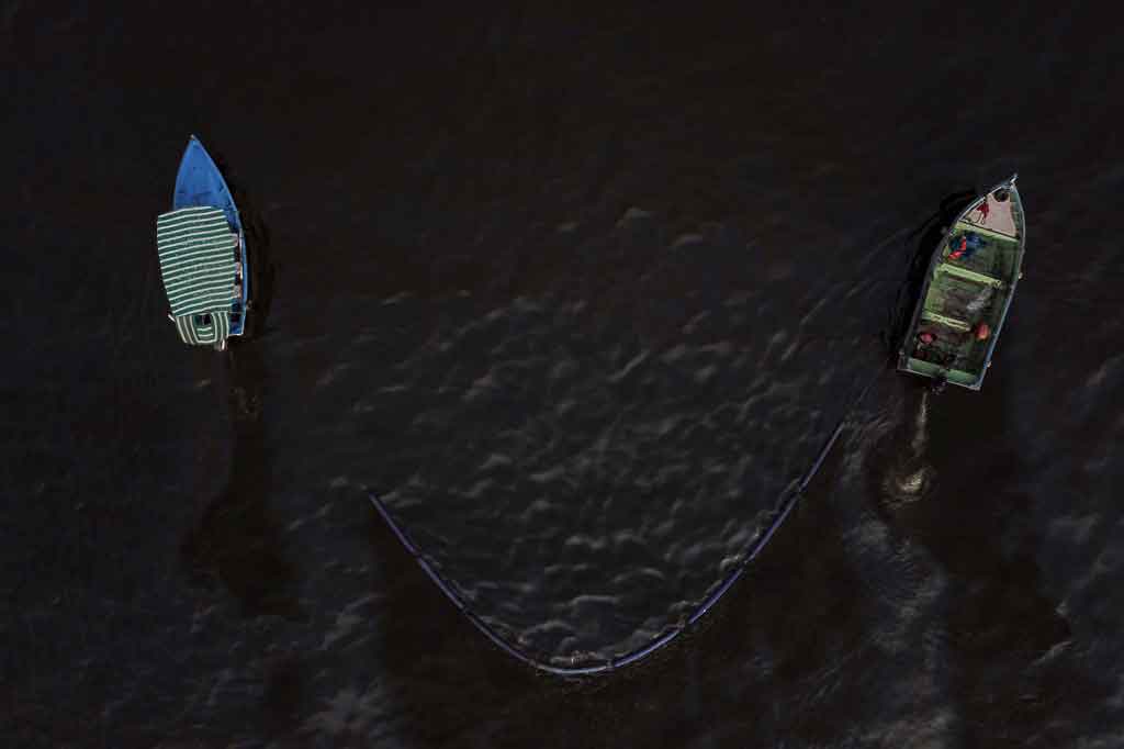 Sebelumnya, pemerintah Peru menyatakan bahwa tumpahan minyak selama gelombang tinggi yang disebabkan oleh erupsi gunung berapi dahsyat pekan lalu di Tonga menjadi bencana ekologi.