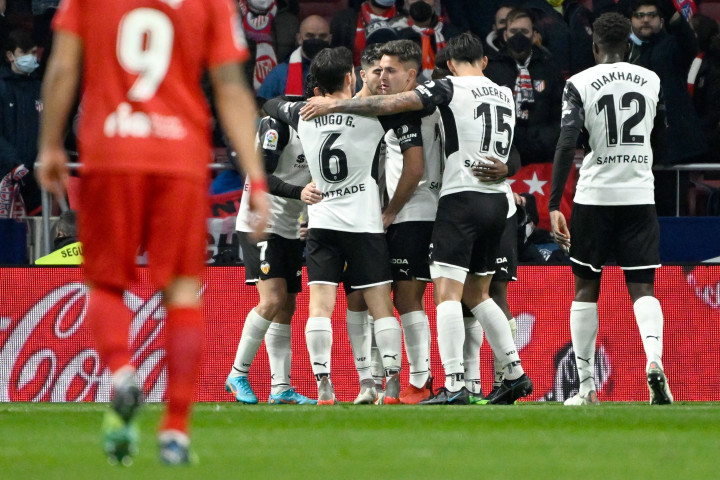 Yunus Musah membawa Los Che memimpin pada menit ke-25 lewat serangan dari kiri yang diakhiri tendangan mendatar ke tiang dekat.