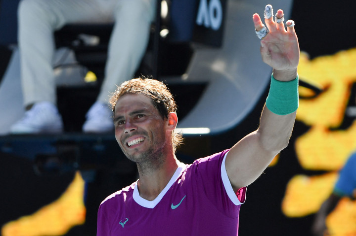 Dengan kemenangan ini, Rafael Nadal menjaga asanya untuk meraih gelar grand slam yang ke-21. 