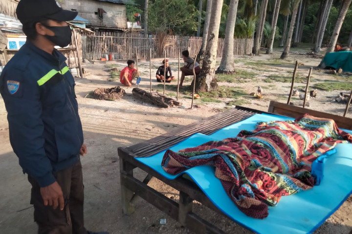 Korban meninggal dunia bernama Yohanes Suju, seorang pelajar berumur 14 tahun dan Stefanus Darlin yang sehari-hari bekerja sebagai petani.