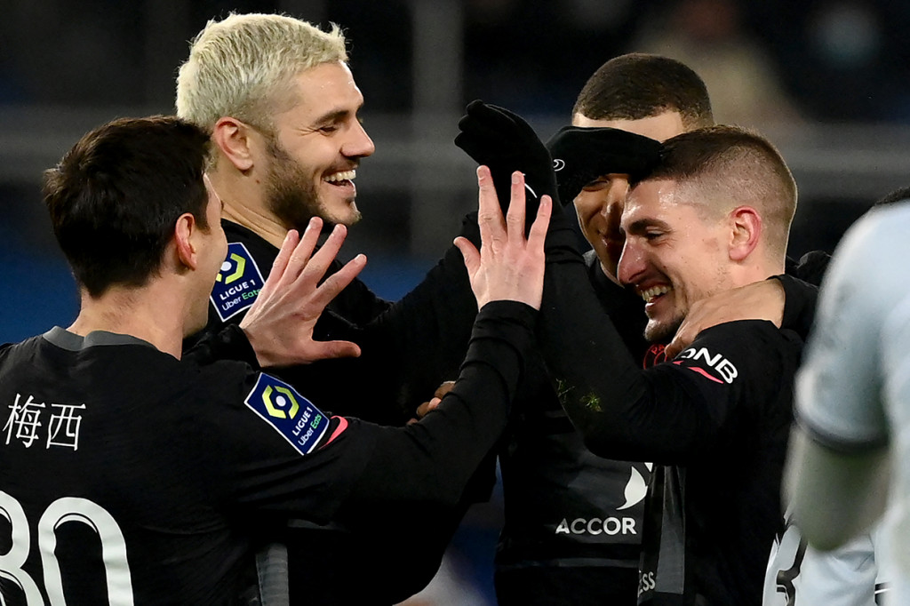 PSG membuka keran golnya satu menit sebelum turun minum. Marco Verratti membobol gawang Reims melalui sepakan di kotak penalti, memaksimalkan bola muntah tembakan Mauro Icardi yang ditepis Predrag Rajkovic.