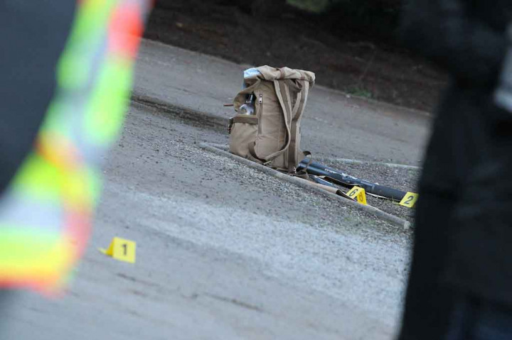 Seorang mahasiswa berusia 18 tahun melepaskan tembakan secara sporadis di Universitas Heidelberg, Jerman, Senin, 24 Januari 2022 waktu setempat. Seorang perempuan muda meninggal dan tiga lainnya terluka, sebelum pelaku lari dan menembak dirinya sendiri.