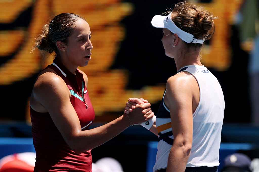 Petenis Amerika Serikat peringkat 51 dunia yang tidak diunggulkan tersebut mengalahkan unggulan keempat asal Ceko dua gim langsung dengan skor 6-3, 6-2 di Rod Laver Arena.