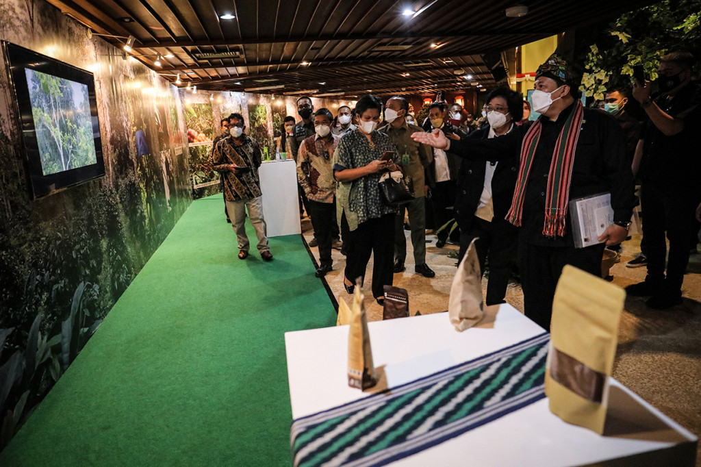 Dalam festival ini, masyarakat bisa menyesap kopi dari hutan sosial, bertemu petani dan komunitas serta mengikuti berbagai seminar dan temu wicara yang disiarkan langsung dalam platform media sosial Media Indonesia yang didukung penuh MGN.