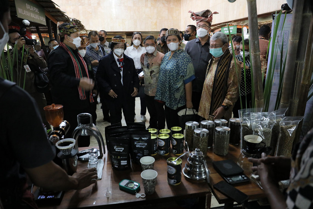 Ada sekitar 42 tenant yang berpartisipasi dalam festival kopi ini.