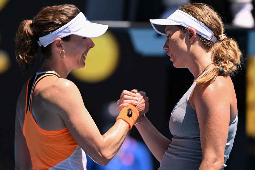 Unggulan ke-27 asal Amerika Serikat itu melalui pertandingan sengit 7-5, 6-1 dalam suhu terik di Rod Laver Arena untuk melanjutkan kebangkitannya setelah menjalani operasi tahun lalu.