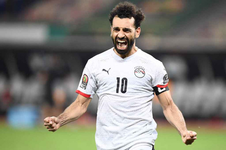 Mohamed Salah menjadi salah satu algojo yang sukses membawa timnya menundukkan Pantai Gading, sebaliknya bek Pantai Gading Eric Bailly menjadi satu-satunya pemain yang gagal dalam adu penalti ini.