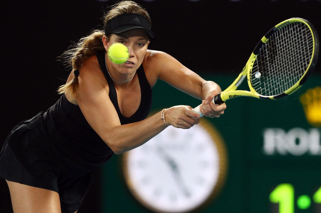 Collins berhasil mengalahkan petenis 20 tahun asal Polandia itu dalam waktu 78 menit.