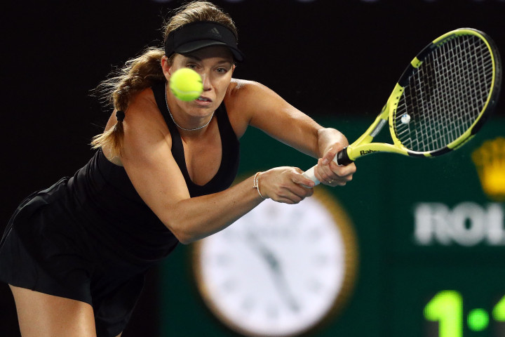 Collins berhasil mengalahkan petenis 20 tahun asal Polandia itu dalam waktu 78 menit.