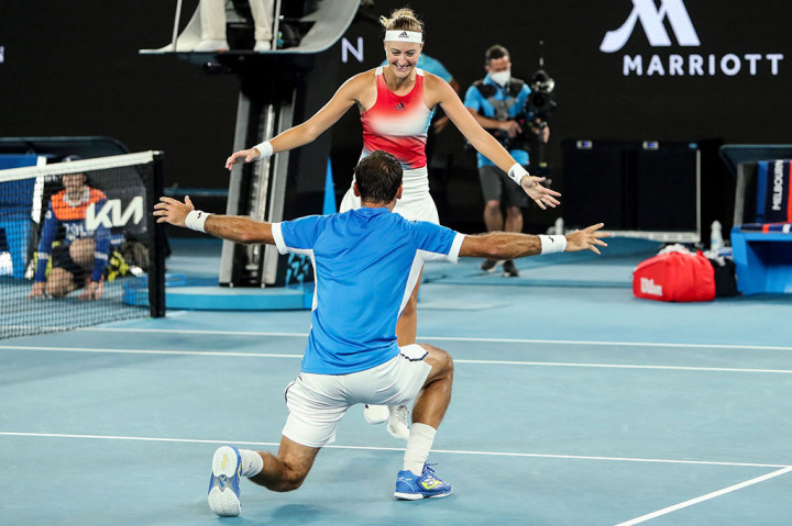 Sementara Dodig menggenggam tiga gelar ganda campuran Grand Slam lainnya -- dua di Prancis Terbuka dan satu di Wimbledon, bersama dua ganda putra, termasuk di Australia Terbuka tahun lalu bersama Filip Polasek.