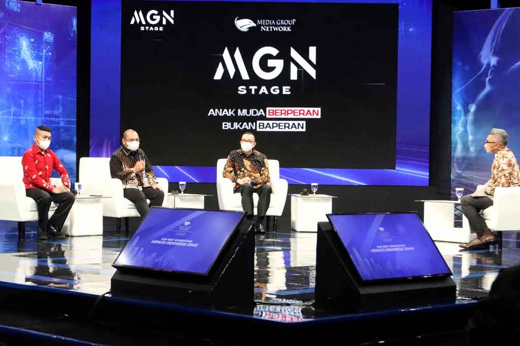 Mirdal mengambil contoh negara-negara Afrika yang memiliki SDA berlimpah tetapi tidak bisa menjadi negara maju. Sebaliknya, negara tidak punya SDA justru lebih sejahtera seperti Jepang, Taiwan, dan lainnya. 