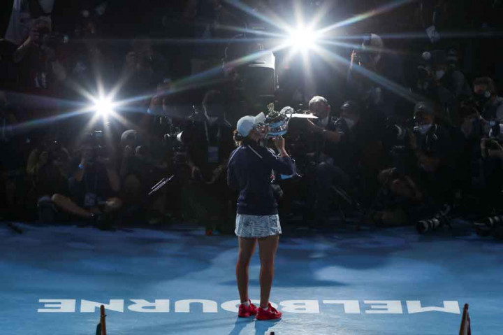 Barty meraih kemenangan 6-3 7-6(2) untuk meraih Grand Slam ketiganya, setelah sebelumnya merengkuh gelar di Prancis Terbuka pada 2019 dan Wimbledon 2021.