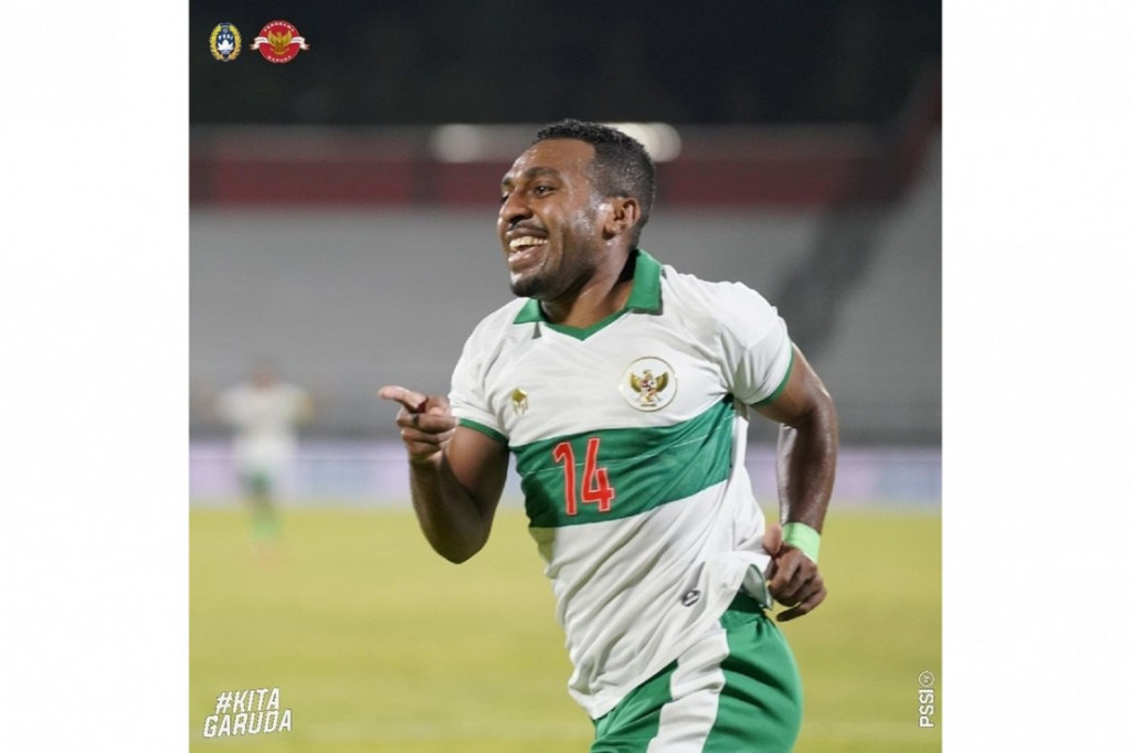 Timnas Indonesia mengakhiri laga uji coba FIFA Matchday kontra Timor Leste dengan kemenangan 3-0. Tiga gol kemenangan tim Garuda dicetak oleh Terens Puhiri (5'), Ramai Rumakiek (41') dan Ricky Kambuaya (72').