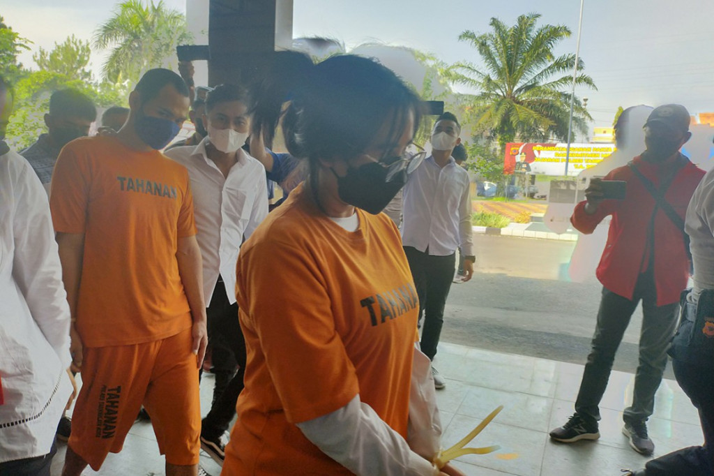 Satuan Reserse Narkoba Polres Tasikmalaya Kota telah berhasil menangkap enam orang tersangka dalam peredaran narkoba di Kota Tasikmalaya sepanjang Januari 2022. Kasus tersebut melibatkan enam tersangka dengan barang bukti sabu, tembakau sintetis dan obat-obatan psikotropika.