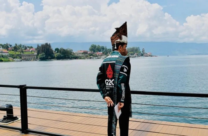 Kehadiran presiden adalah untuk melihat revitalisasi dan perbaikan-perbaikan fasilitas guna mendukung salah satu destinasi wisata kawasan Danau Toba.
