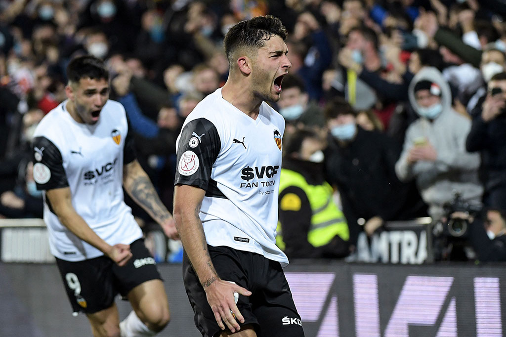 Gol kemenangan Valencia dicetak oleh Hugo Duro pada menit ke-79 setelah menyundul bola dari sepak pojok yang dikirimkan Carlos Solar.