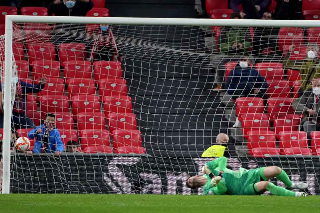 Bilbao berhasil mencetak gol pada menit ke-89 setelah sepakan Alex Berenguer dari sisi kiri ke tiang jauh gagal dibendung Courtois.