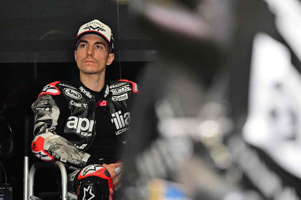 Vinales membuat motor RS-GP finis 1-2 setelah memperbaiki catatan waktunya di menit-menit terakhir sesi untuk bercokol ke peringkat dua, terpaut margin tipis 0,013 detik dari rekan satu timnya.