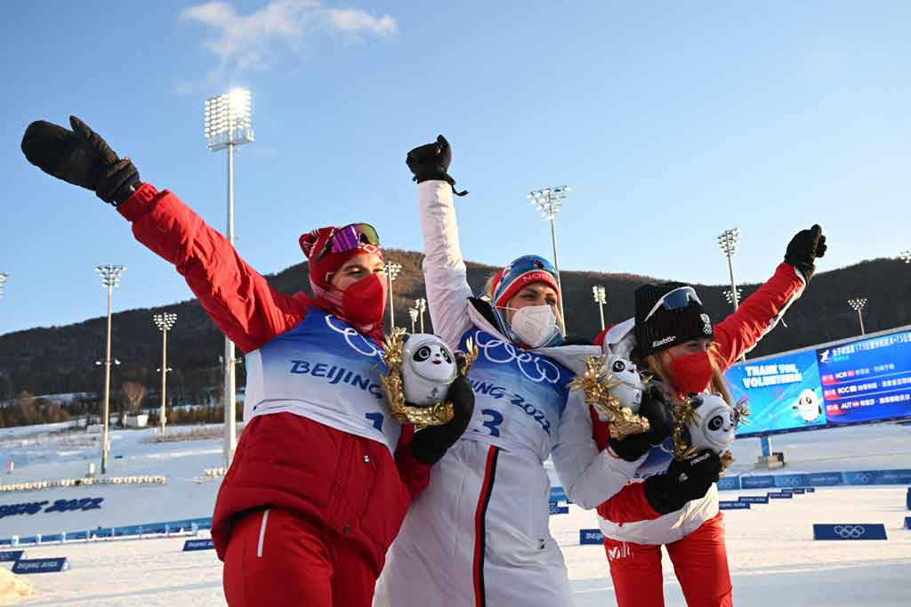 Sementara Natalia Nepryaeva (Rusia) merebut tempat kedua setelah memenangi pertarungan sengit dengan Teresa Stadlober dari Austria. Nepryaeva unggul 0,3 detik di depan untuk meraih perak.