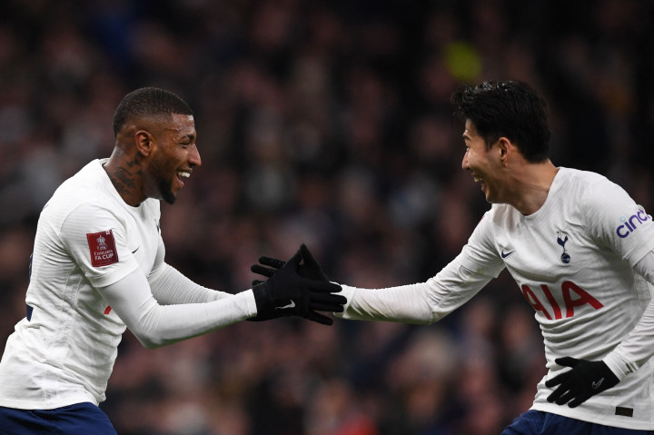 Tottenham pun melangkah ke babak kelima Piala FA. 