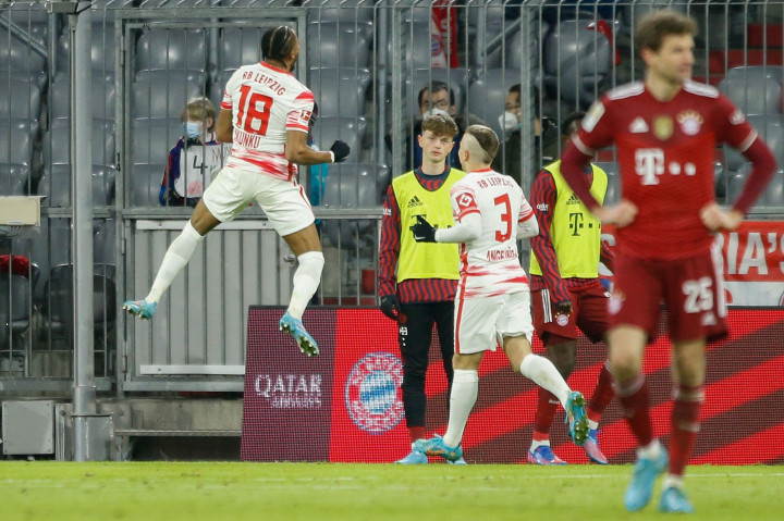 Christopher Nkunku melakukan selebrasi usai mencetak gol ke gawang Bayern Muenchen pekan ke-21 Bundesliga di Allianz Arena pada Minggu, 6 Februari 2022, dini hari WIB.