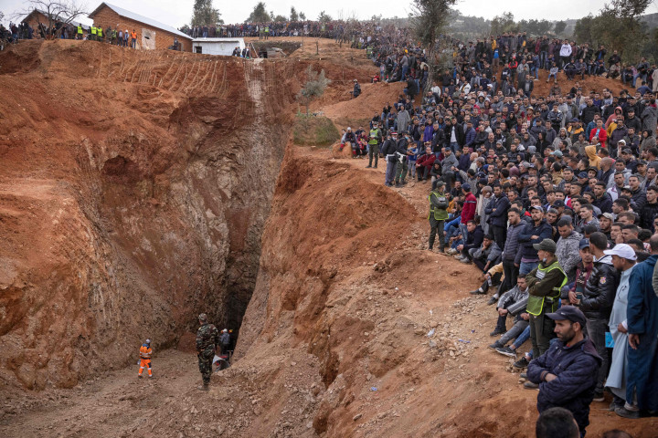 Rayan jatuh dari lubang sedalam 32 meter pada Selasa, 31 Januari 2022, sore. Peristiwa itu membuat kondisi mencekam kerajaan di Afrika utara, dan sekitarnya.