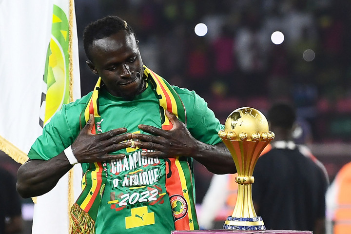 Namun, Mane mampu menebus kesalahannya dengan menjadi penentu kemenangan Senegal saat adu penalti atau ketika menjadi penendang keempat. 