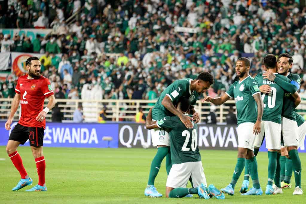 Palmeiras berhak melaju ke final Piala Dunia Antarklub 2021 usai mengalahkan klub Mesir, Al Ahly 2-0. Di laga dinal yang akan digelar pada Senin, 13 Februari 2022 dini hari WIB, Palmeiras akan menghadapi pemenang antara Al Hilal dari Arab Saudi dan juara Eropa, Chelsea.