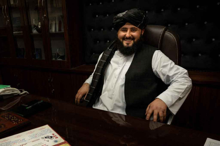 Wali Kota baru Maymana memiliki wajah kekanak-kanakan, pesona yang mudah dan sumber niat baik yang jelas dari konstituen di ibu kota provinsi Afghanistan.