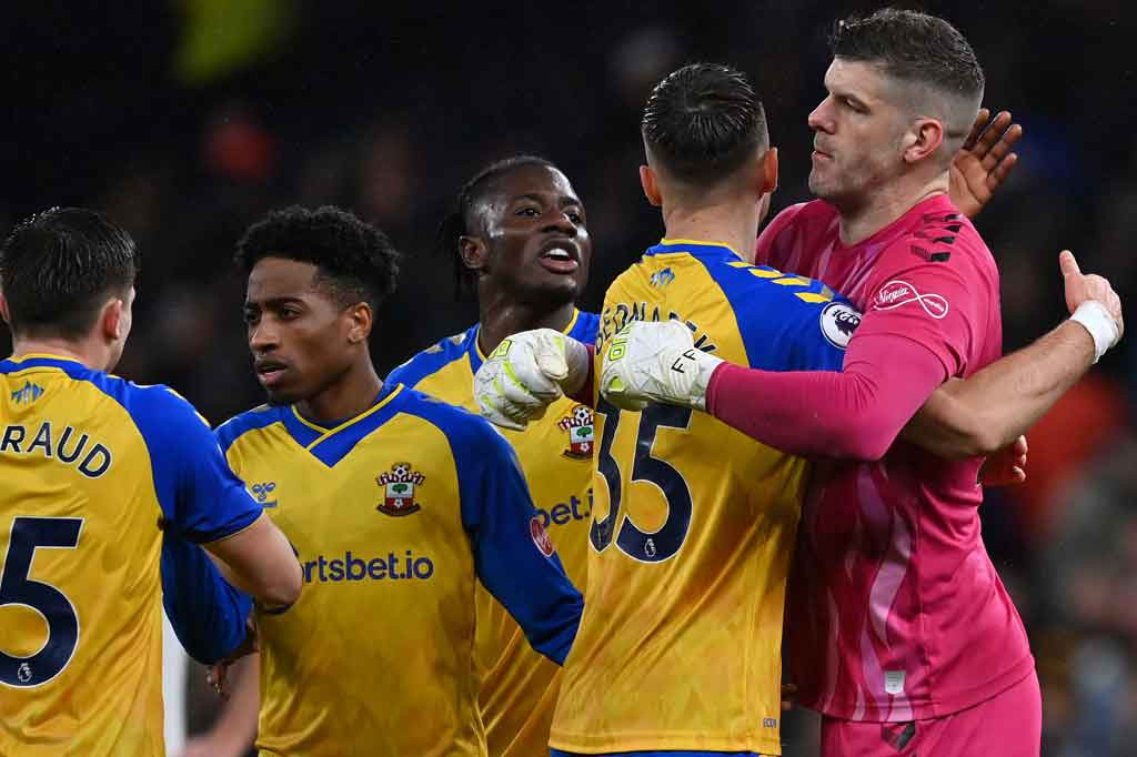 Hasil ini membuat Tottenham tertahan di posisi ketujuh klasemen sementara Liga Inggris dengan 36 poin. Sementara Southampton naik ke urutan 10 dengan 28 poin.