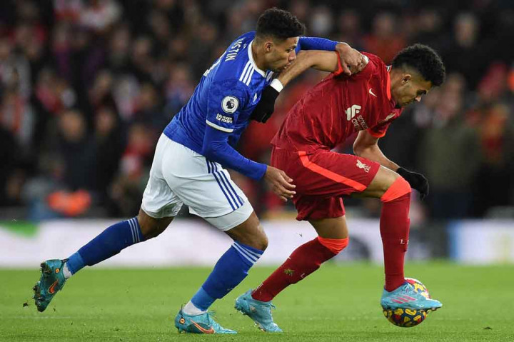 Jurgen Klopp juga menurunkan pemain baru mereka, Luis Diaz sejak awal pertandingan.