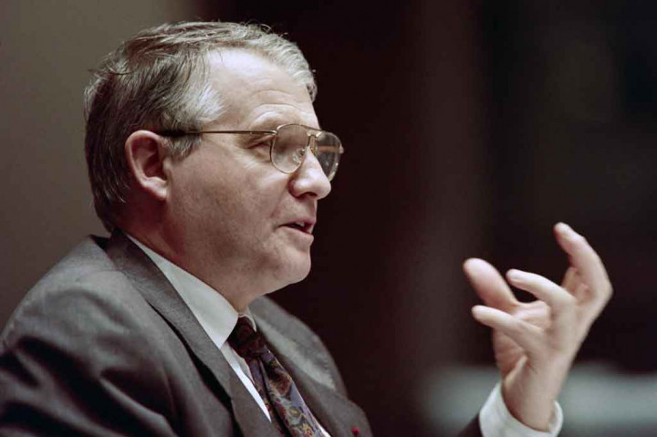  Ilmuwan Prancis Luc Montagnier, yang memenangkan hadiah Nobel bidang kedokteran atas penemuan bersama virus HIV yang menyebabkan AIDS, meninggal dunia di usia 89 tahun.