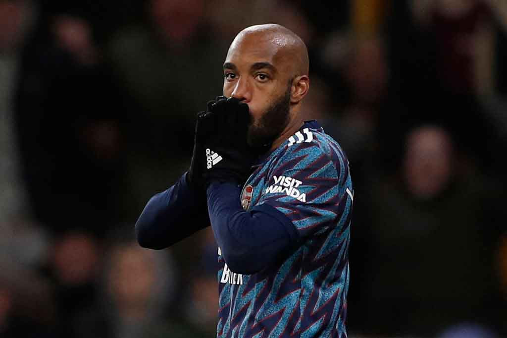 Alexandre Lacazette hampir mencetak gol kedua untuk Arsenal sebelum turun minum. Tetapi tembakan sentuhan pertama penyerang Prancis itu tepat mengarah ke kiper Wolves Jose Sa. The Gunners pun memastikan unggul 1-0 saat turun minum.
